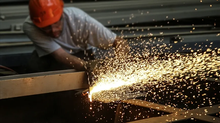 İşçi ve emekli haklarında 24 yılda 24 devrim! EYT, işsizlik ödeneği, bayram ikramiyesi, promosyon...