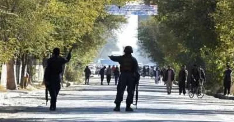 Kabil Üniversitesine düzenlenen bombalı ve silahlı saldırıda 19 kişi hayatını kaybetti