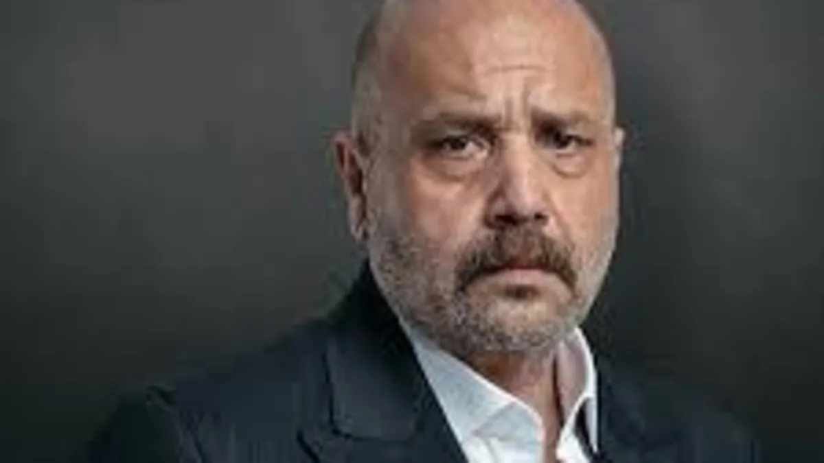 Ahmet Mümtaz’ın Whatsapp’ını ele geçirip arkadaşını soydular: O şüphelinin cezası belli oldu Ahmet Mümtaz’ın Whatsapp’ını ele geçirip arkadaşını soydular: O şüphelinin cezası belli oldu