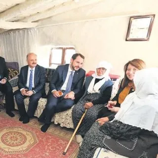 Hesna nineye çaya gitti