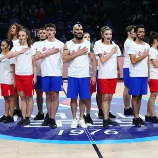 Anadolu Efes maçında kan kanseri ile mücadeleye anlamlı destek!