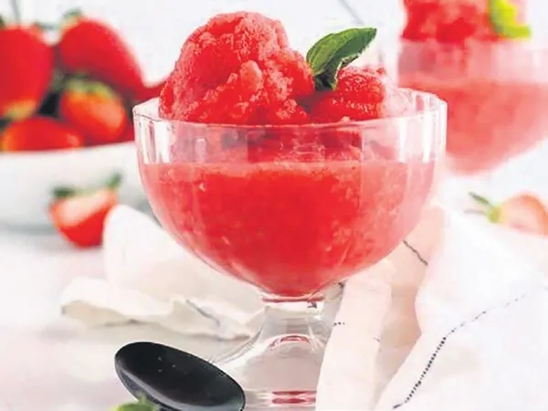 yaz-aylarinda-serinlemenin-en-tatli-yolu-bu-sorbe-tarifi-adeta-icinize-buz-serpecek-1748677545479.jpeg