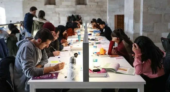 Son Dakika | Üniversitelere yeni düzenleme geliyor: YÖK Başkanı Erol Özvar açıkladı