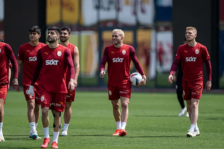 Galatasaray’dan sürpriz transfer atağı! Taraftar Osimhen’i beklerken...