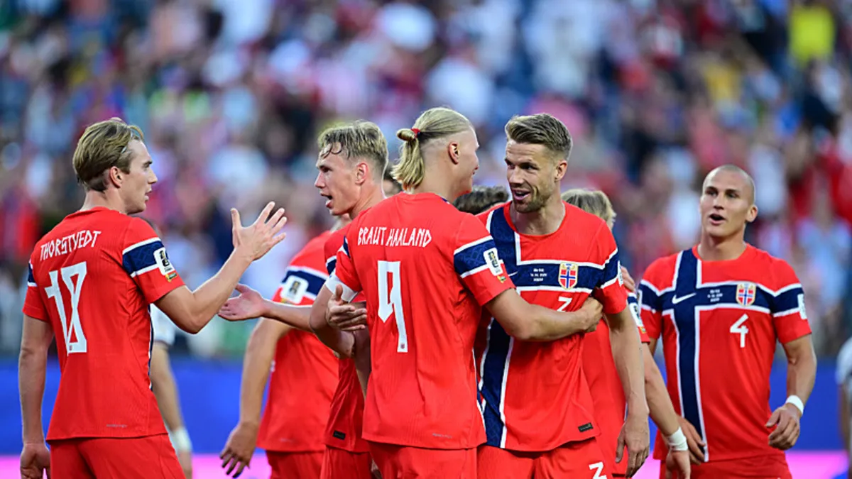 Haaland 2 gol attı, Norveç Dünya Kupası'nda turladı!