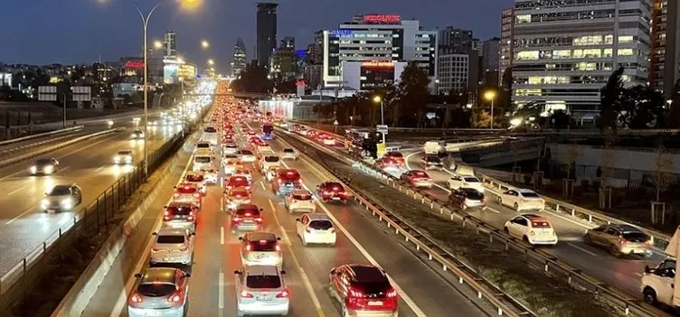 SON DAKİKA: EGM’den trafik cezaları ve milyonlarca sürücüyü ilgilendiren YENİ KARAR!