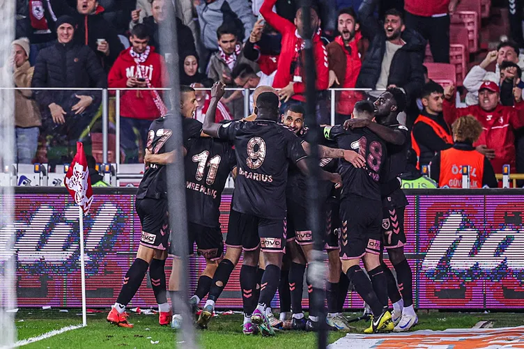 SON DAKİKA HABERİ: Ahmet Çakar açıkladı! Fenerbahçe’nin yediği golden önce faul var mı?