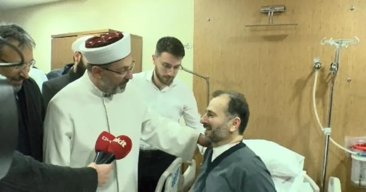 Diyanet İşleri Başkanı Erbaş Fatih Camisi imamı Galip Usta’yı ziyaret etti