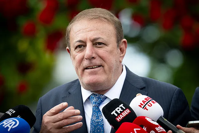 chp-aydin-milletvekili-huseyin-yildiz-olaylarin-sorumlusu-basta-ozgur-ozel-ve-arkadaslari-1779815823824.jpeg CHP'li vekillerden Kemal Kılıçdaroğlu'na ziyaret: Olayların sorumlusu Özgür Özel'dir