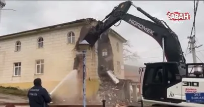 Acil yıkım kararı verilen binalar yıkılıyor | Video