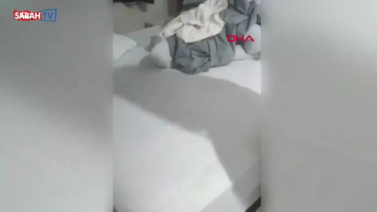 Ankara’da 4 ayrı suçtan aranan cezaevi firarisi bazanın altından çıktı | Video videosunu izle Ankara’da 4 ayrı suçtan aranan cezaevi firarisi bazanın altından çıktı | Video videosunu izle