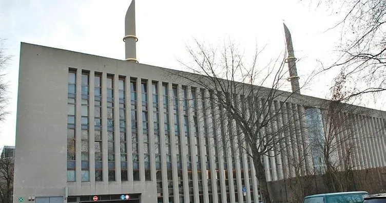 Almanya’daki Türkler: ‘Cami Vergisi’nden önce İslam’ı resmi din olarak tanısınlar