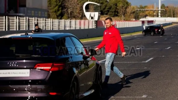 Barcelona'ya araba dağıttılar! Arda hangi modeli seçti?