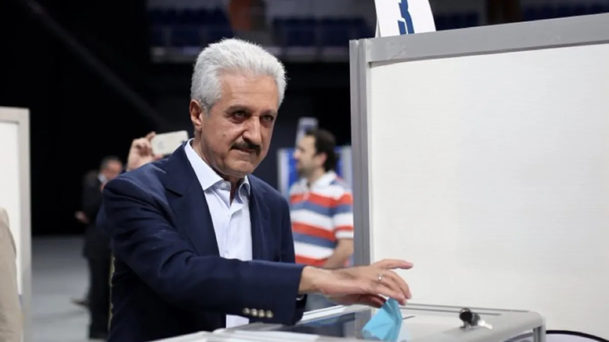 Mehmet Ali Aydınlar resmen açıkladı! Fenerbahçe başkan adayı olmayacak Mehmet Ali Aydınlar resmen açıkladı! Fenerbahçe başkan adayı olmayacak