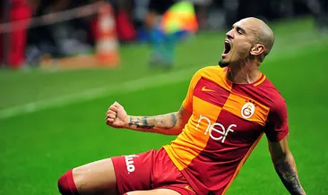 Cenk Tosun’u yakaladı!