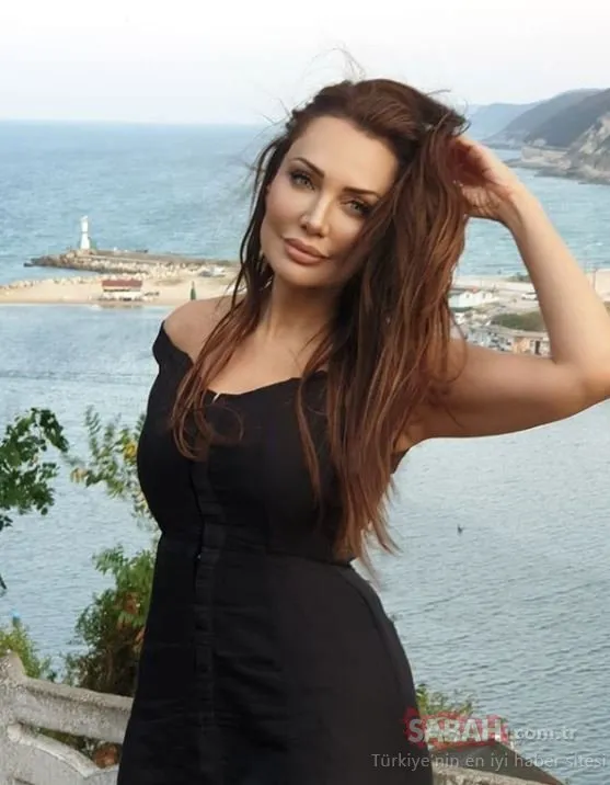 Umut Akyürek'in kendi gibi ünlü şarkıcı ile evli olduğunu duyanlar çok şaşırıyor! İşte Umut Akyürek'in eşi Oktay Ertuğrul...