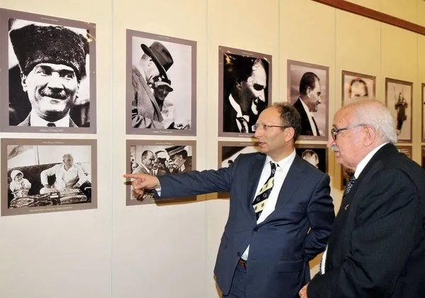 Atatürk'ün ''güleç yüzlü fotoğrafları gün yüzüne çıktı