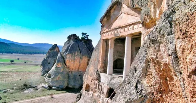 Frig Vadisi Nerede? Afyon Frig Vadisi'ne Nasıl Gidilir, Gezilecek ve Fotoğraf Çekilecek Yerler Nereler? - Yaşam Haberleri
