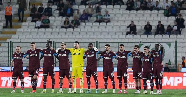 Son dakika haberi: Trabzonsporlu oyunculardan Konyaspor maçında protesto!