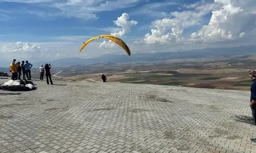 Yamaç paraşütçüsü tellere takıldı... Sporcu kadın ağır yaralandı #gaziantep