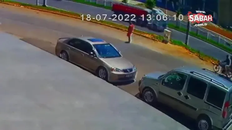 Konuşurken telefonunu çaldılar | Video