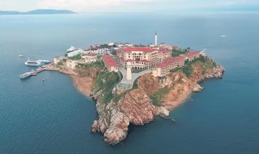 Demokrasi şehitlerine vefa!