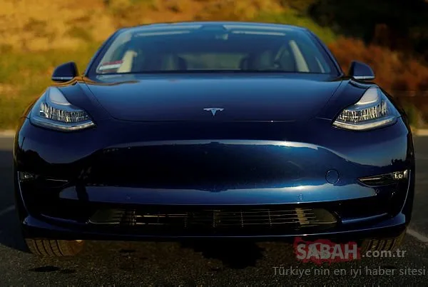 Ne yapsa olmadı! Tesla Model 3 için iptaller arka arkaya geliyor