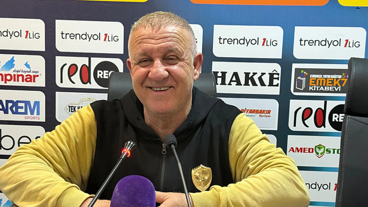 Mesut Bakkal: Şampiyon olduğumuz sezonun oyununu gördüm! Mesut Bakkal: Şampiyon olduğumuz sezonun oyununu gördüm!