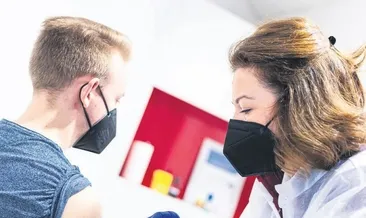 Doktorlar maskeye karşı