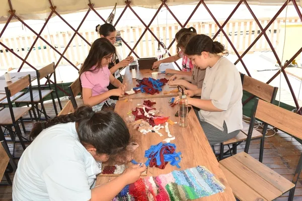 her-seyi-donusturen-festivali-1-milyonun-uzerinde-kisi-ziyaret-etti-1780835877882.jpg