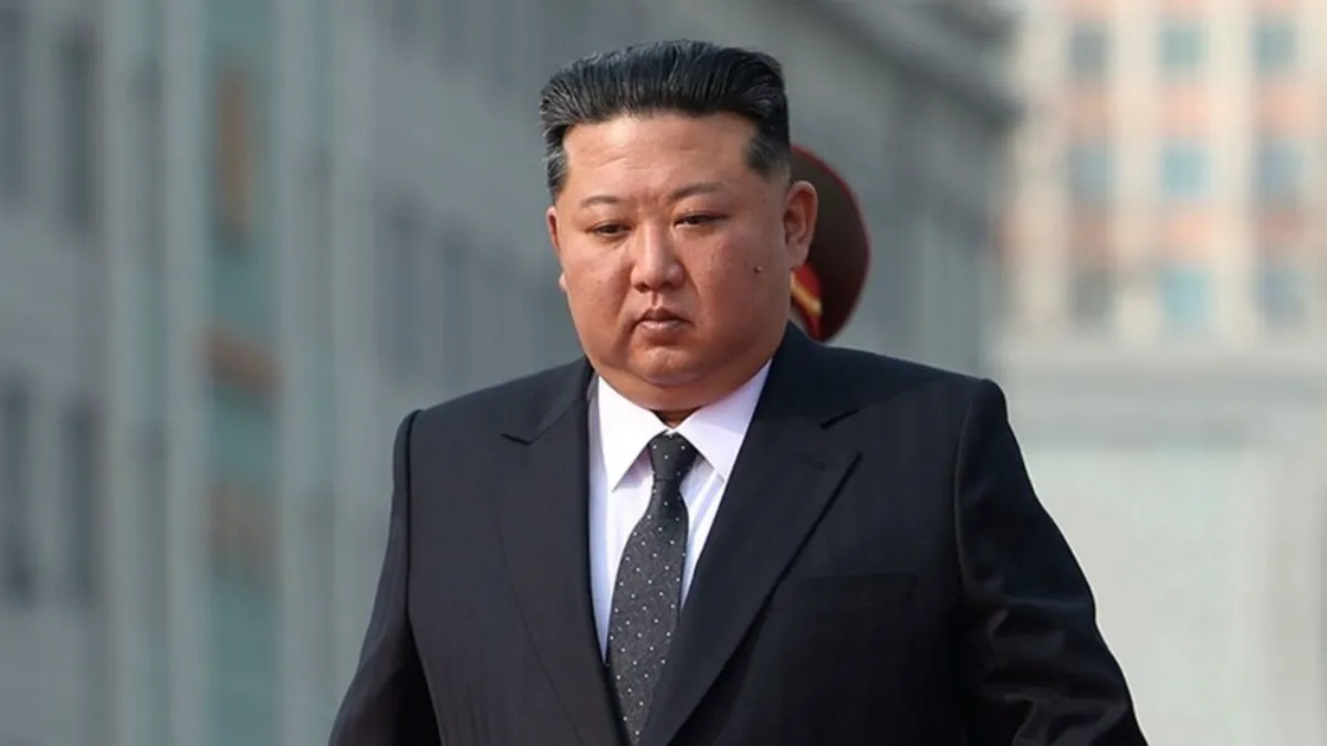 Kuzey Kore, ülkenin nükleer kapasitesinin simgesi “Choe Hyon” destroyerini hizmete aldı Kuzey Kore, ülkenin nükleer kapasitesinin simgesi “Choe Hyon” destroyerini hizmete aldı