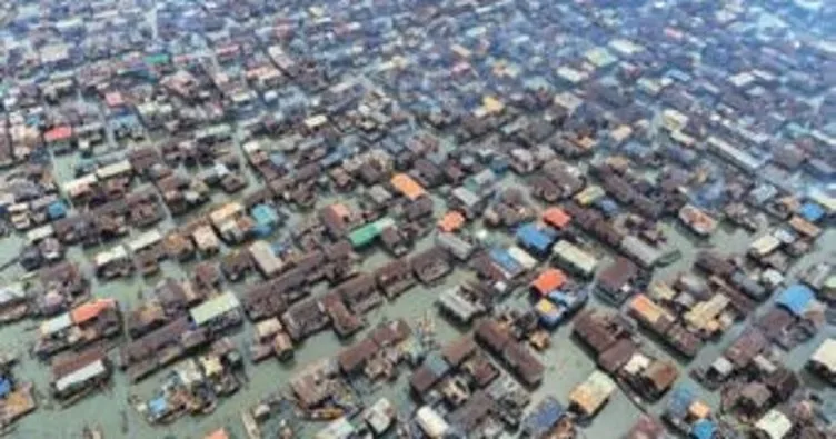 Nijerya’da yüzen gecekondu şehri