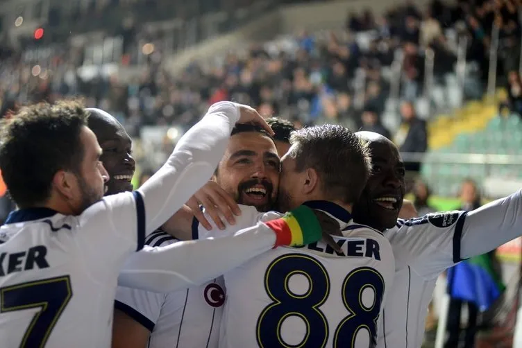 Çaykur Rizespor - Fenerbahçe maçının fotoğrafları
