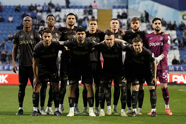 son-dakika-haberi-kasimpasa-trabzonspor-macinda-kazanan-cikmadi-1746471945552.jpeg
