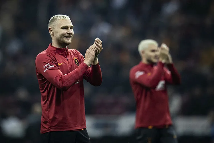 okan-buruk-acikladi-mauro-icardi-bayern-munih-macinda-olacak-mi-1698074950960.jpg