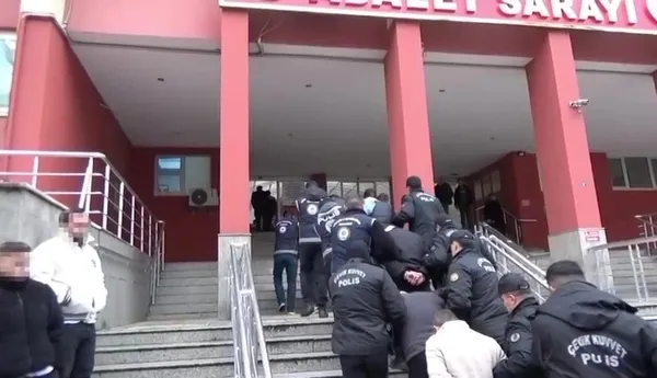 is-vaadiyle-fuhus-tuzagi-kurdular-4-tutuklama-1768427439021.jpg