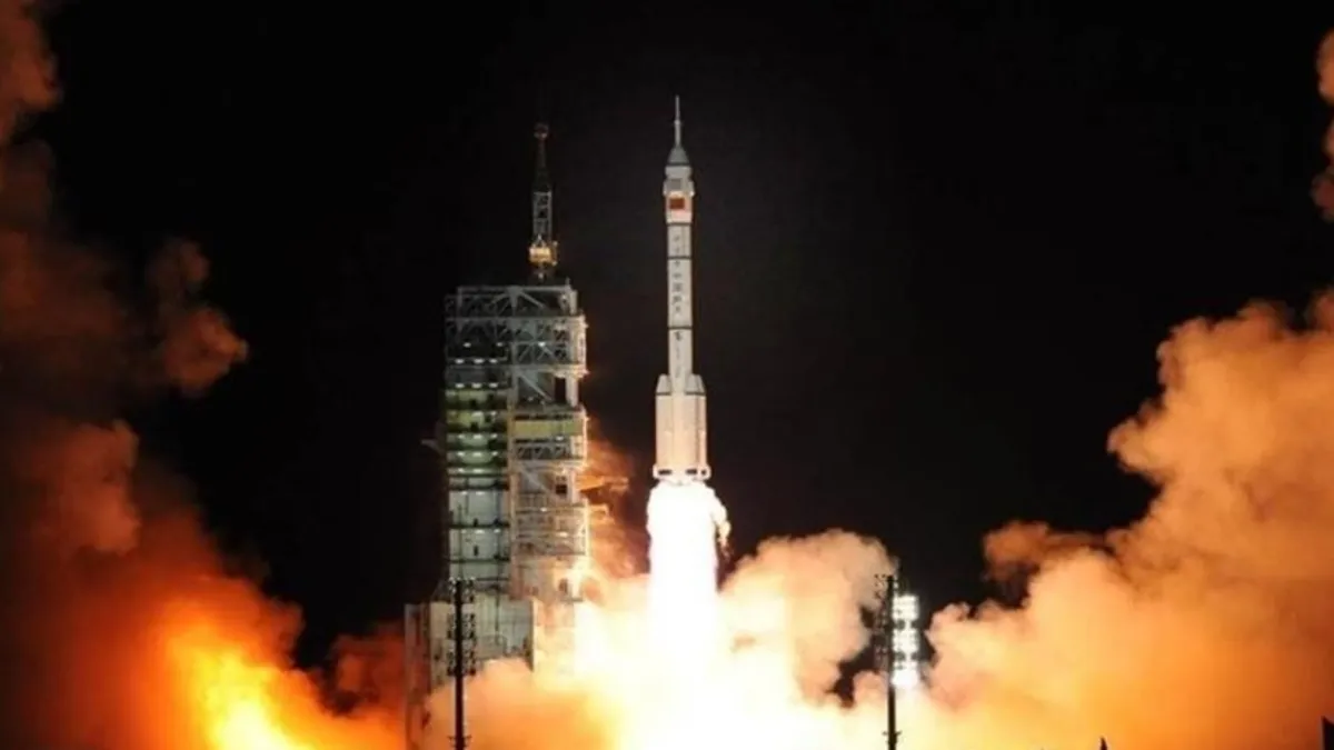 Çin’den yeni uzay adımı: ‘Uzun Yürüyüş-2F’ roketi uzaya fırlatıldı Çin’den yeni uzay adımı: ‘Uzun Yürüyüş-2F’ roketi uzaya fırlatıldı