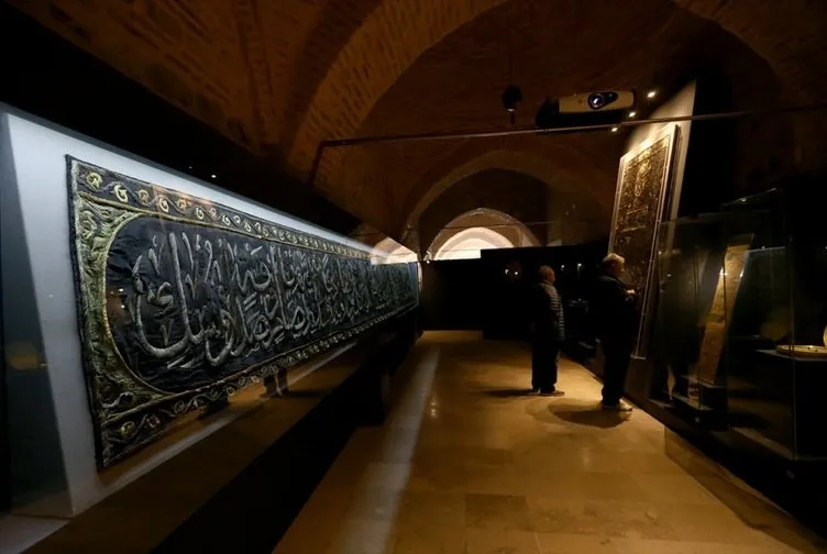 Türk ve İslam tarihine ışık tutan eserler