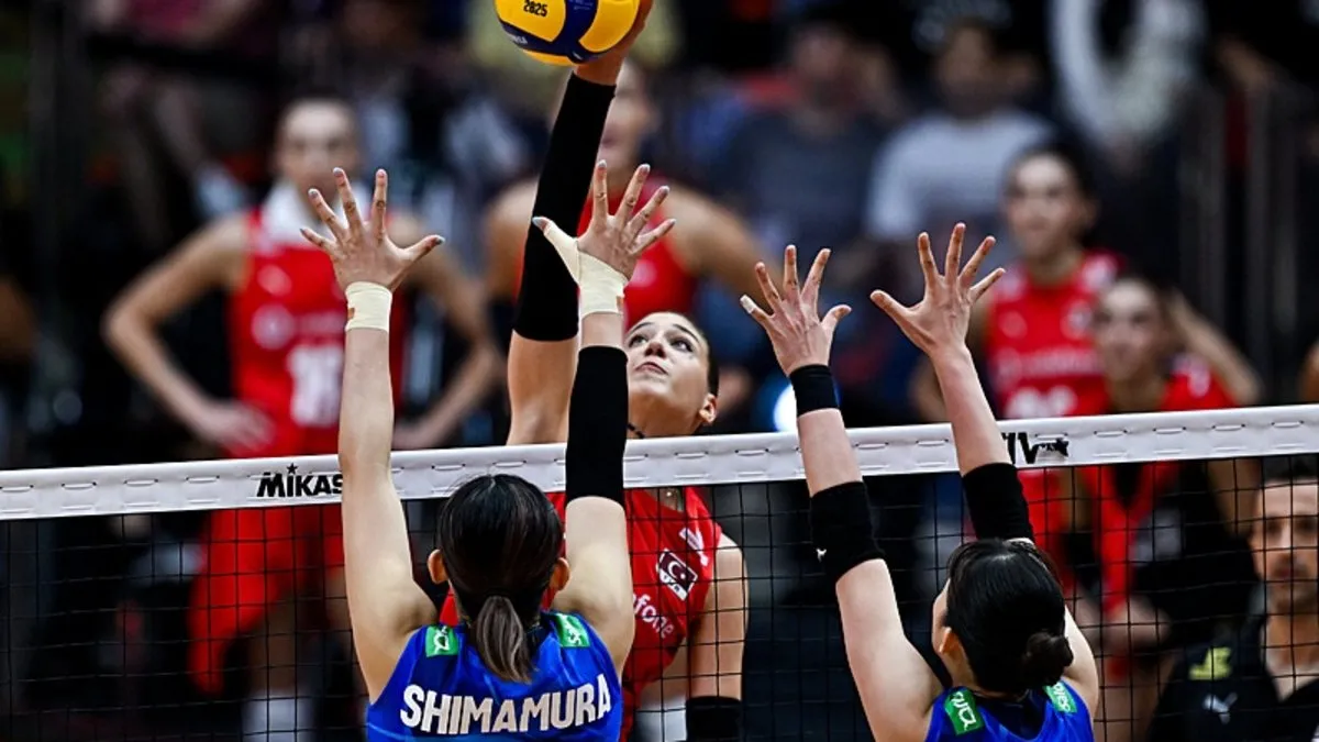 A Milli Voleybol Takımı'nın rakibi Japonya! Filenin Sultanları final için parkede...