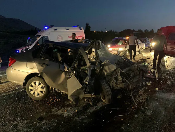malatyada-korkunc-kaza-1-kisi-hayatini-kaybetti-2-kisi-yaralandi-1630265539331.jpg