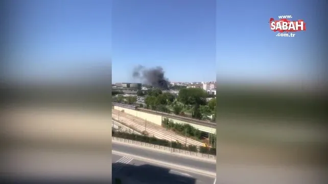 Son dakika haberi | İstanbul Zeytinburnu'nda metrobüs yangını | Video