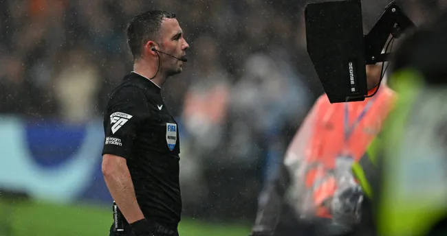 Futbolda kritik toplantı! VAR’ın yetkileri genişleyecek Futbolda kritik toplantı! VAR’ın yetkileri genişleyecek