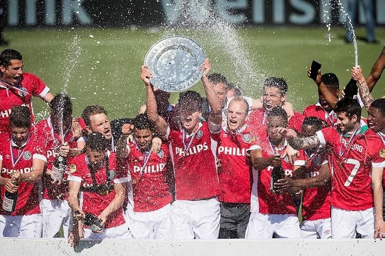 Hollanda’da şampiyon PSV