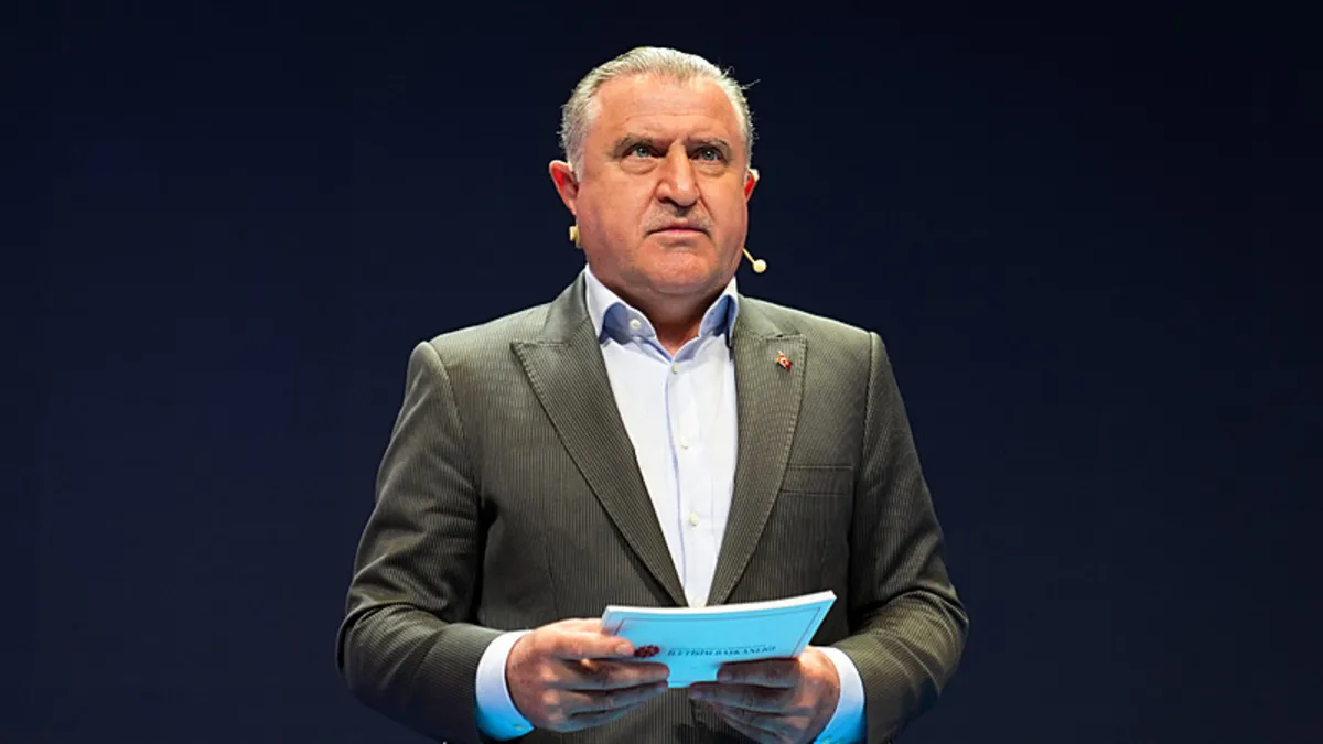 Osman Aşkın Bak: Festivale gelirken çocukları, gençleri görünce çok mutlu olduk