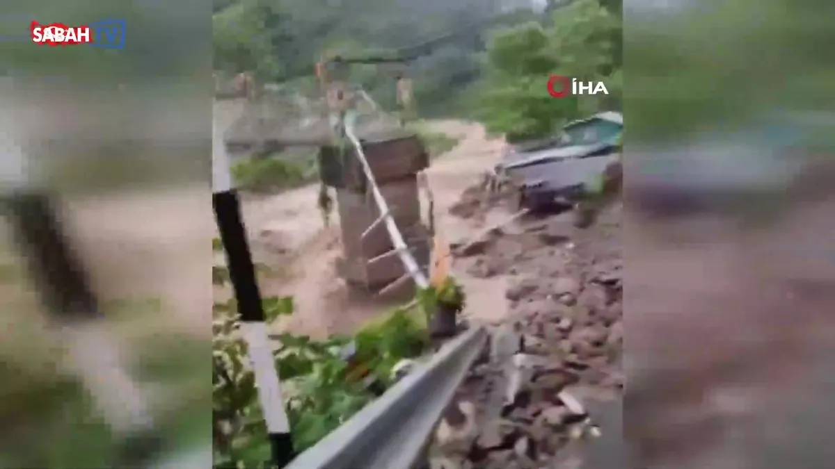 Hindistan’da sel: En az 18 ölü | Video videosunu izle | Son Dakika Haberleri