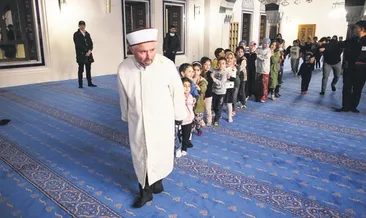 Teravih Treni dünyayı dolaştı