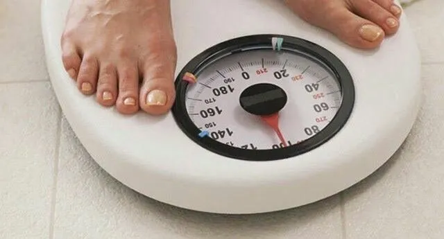 Bir kilo bile dizinizdeki yükü 8 kat artırıyor