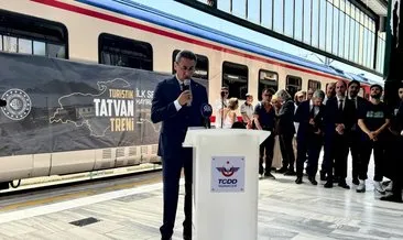 Turistik Tatvan treni ilk yolculuğuna çıktı