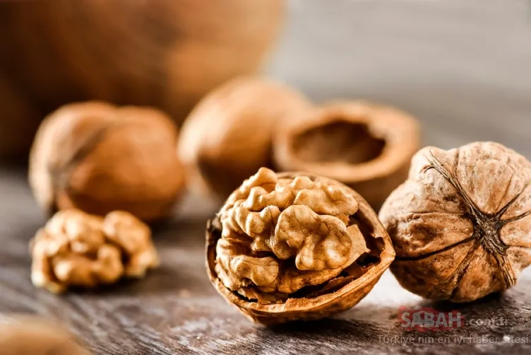 Beyin hücrelerini yeniledikleri ortaya çıkan 6 süper besin şaşırtıyor!