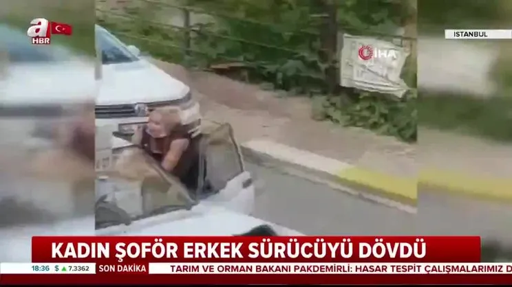 Kadın şoför tartıştığı erkek sürücüyü tekme tokat dövdü! | Video